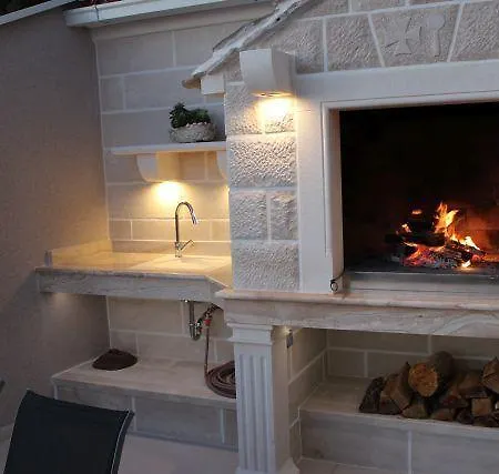 Magical Rustic Holidayhome 奥米什